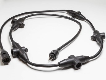 3 Way Locking Style Daisy Chain | Custom Design Group